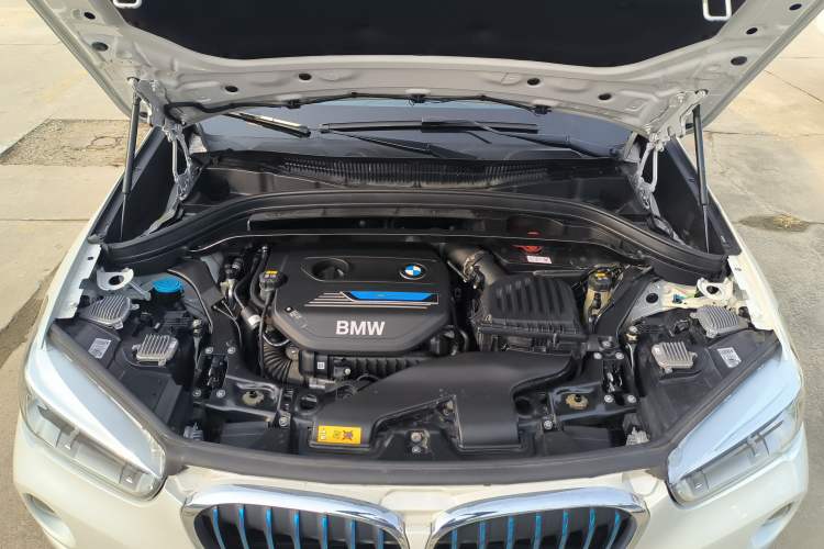 Used BMW X1 New Energy 2019 xDrive25Le Mileage Upgrade Version Engine Bay