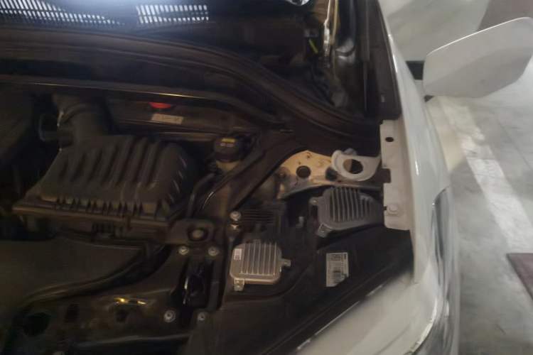 Used BMW X1 New Energy 2019 xDrive25Le Mileage Upgrade Version Engine Bay Left