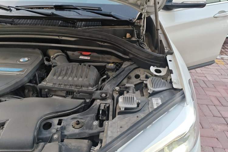 Used BMW X1 New Energy 2019 xDrive25Le Luxury Model Engine Bay Left