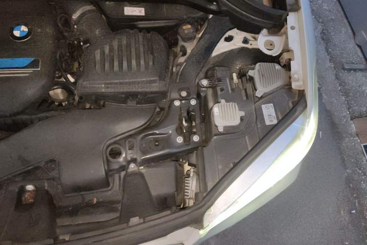 Used BMW X1 New Energy 2019 xDrive25Le Luxury Model Engine Bay Left