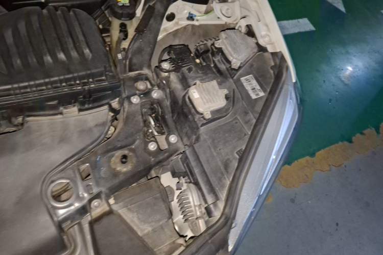 Used BMW X1 New Energy 2019 xDrive25Le Luxury Model Engine Bay Left