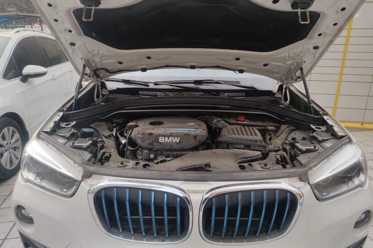 Used BMW X1 New Energy 2019 xDrive25Le Mileage Upgrade Version Engine Bay