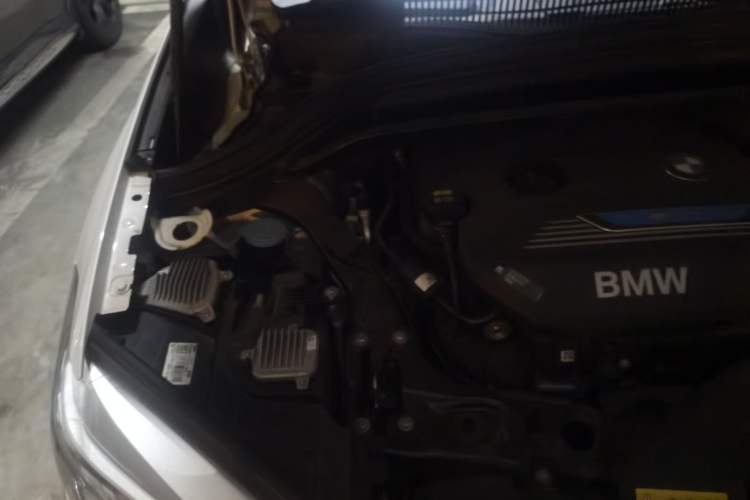 Used BMW X1 New Energy 2019 xDrive25Le Mileage Upgrade Version Engine Bay Right