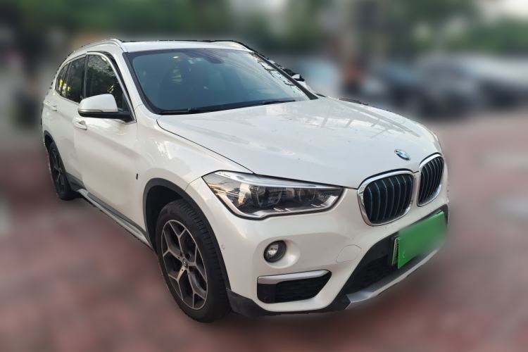 Used BMW X1 New Energy 2019 xDrive25Le Luxury Model Front Right 45 Deg