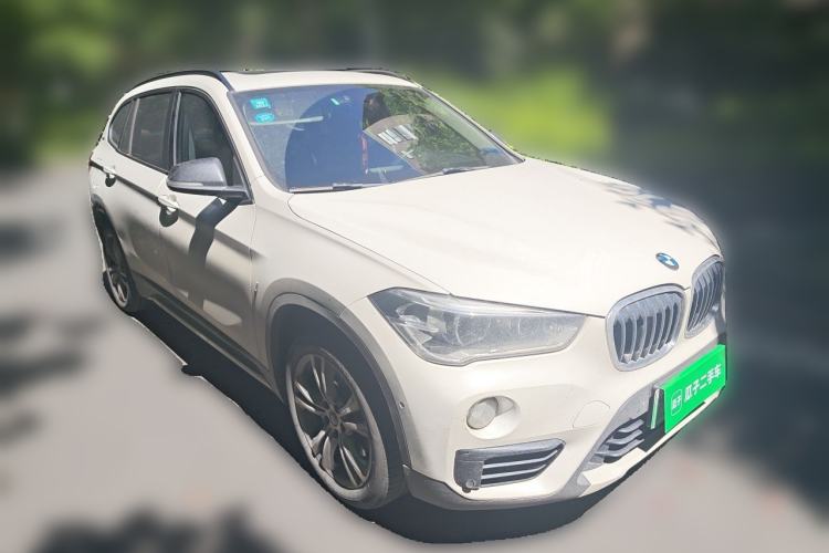 Used BMW X1 New Energy 2019 xDrive25Le Luxury Model Front Right 45 Deg