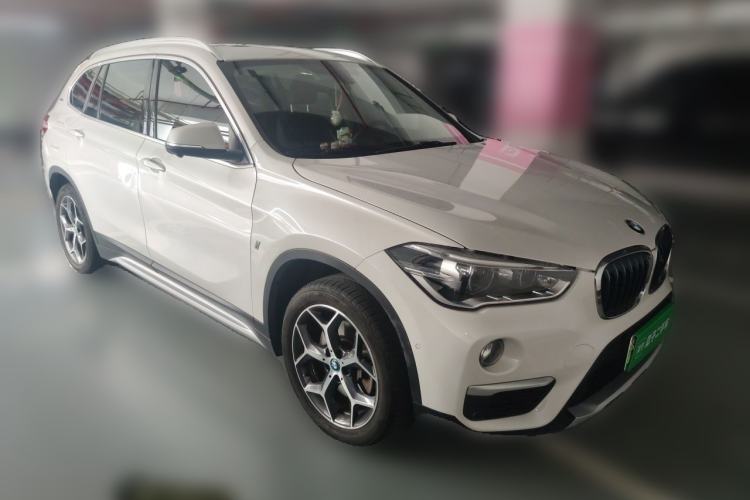 Used BMW X1 New Energy 2019 xDrive25Le Luxury Model Front Right 45 Deg