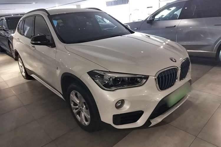Used BMW X1 New Energy 2019 xDrive25Le Mileage Upgrade Version Front Right 45 Deg