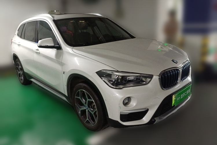 Used BMW X1 New Energy 2019 xDrive25Le Luxury Model Front Right 45 Deg
