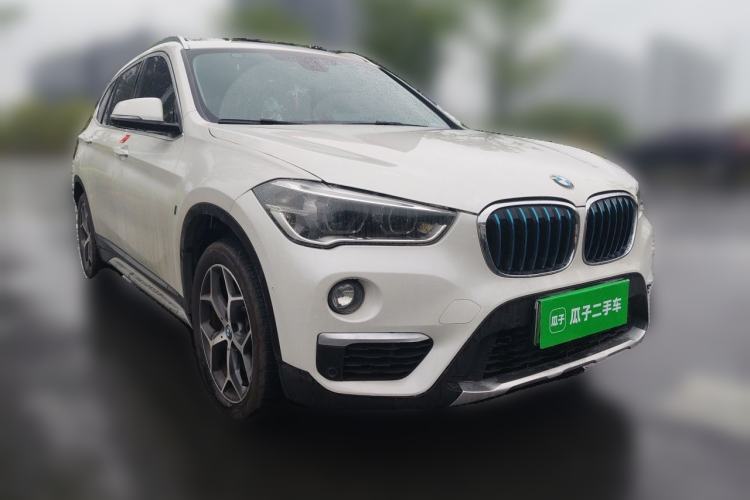Used BMW X1 New Energy 2019 xDrive25Le Luxury Model Front Right 45 Deg