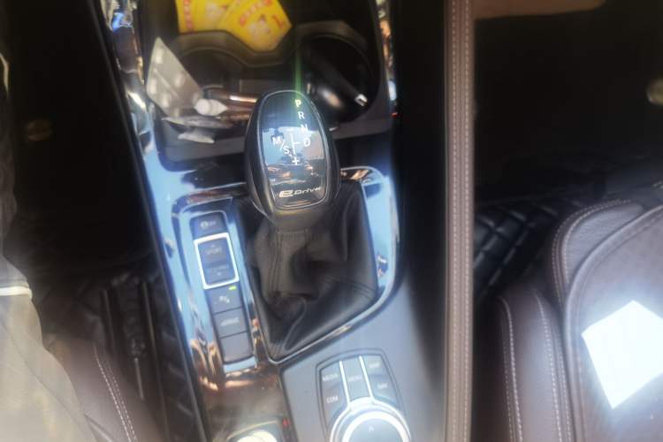 Used BMW X1 New Energy 2019 xDrive25Le Mileage Upgrade Version Gear Lever