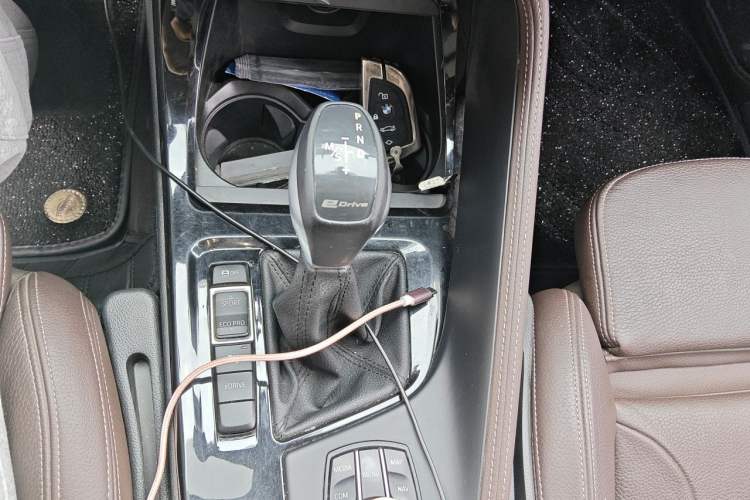 Used BMW X1 New Energy 2019 xDrive25Le Mileage Upgrade Version Gear Lever