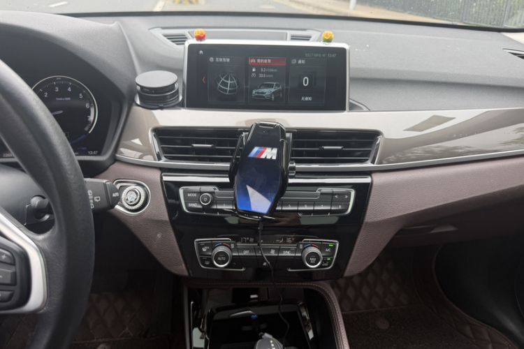 Used BMW X1 New Energy 2019 xDrive25Le Mileage Upgrade Version Interior 10