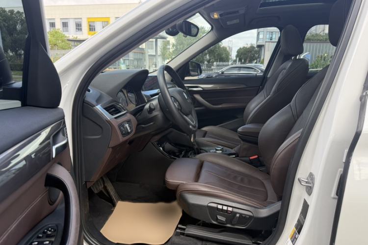 Used BMW X1 New Energy 2019 xDrive25Le Luxury Model Interior 4