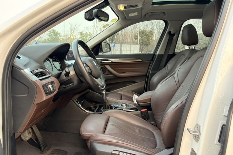 Used BMW X1 New Energy 2019 xDrive25Le Luxury Model Interior 4