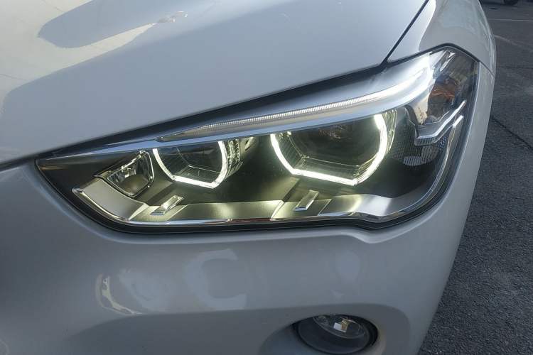 Used BMW X1 New Energy 2019 xDrive25Le Mileage Upgrade Version Left Front Headlight