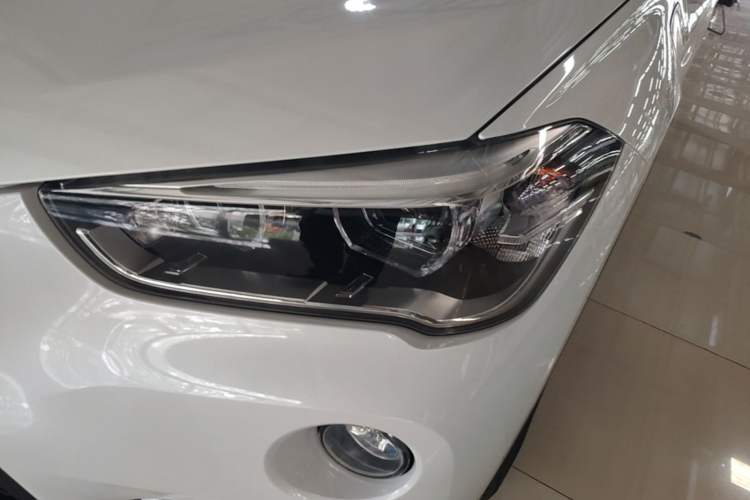 Used BMW X1 New Energy 2019 xDrive25Le Mileage Upgrade Version Left Front Headlight
