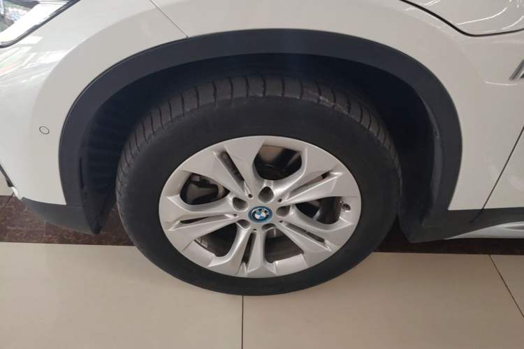 Used BMW X1 New Energy 2019 xDrive25Le Mileage Upgrade Version Left Front Wheel Hub