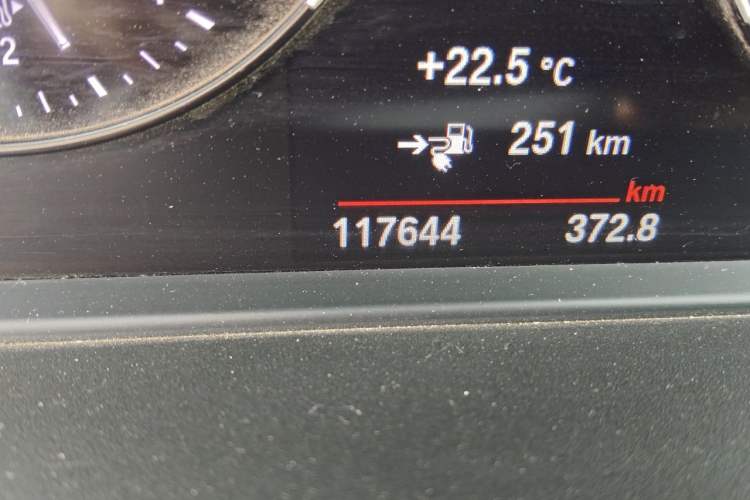 Used BMW X1 New Energy 2019 xDrive25Le Mileage Upgrade Version Odometer Close Up