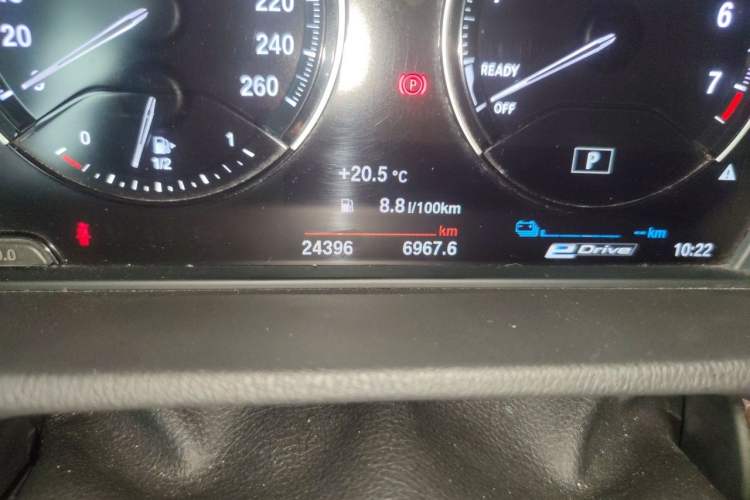 Used BMW X1 New Energy 2019 xDrive25Le Luxury Model Odometer Close Up