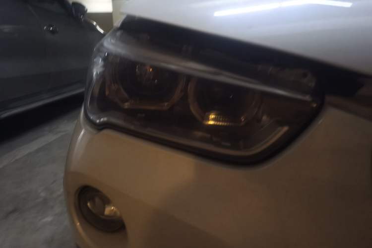 Used BMW X1 New Energy 2019 xDrive25Le Mileage Upgrade Version Right Front Headlight