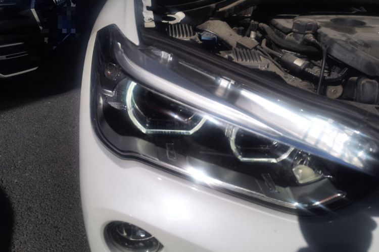 Used BMW X1 New Energy 2019 xDrive25Le Mileage Upgrade Version Right Front Headlight