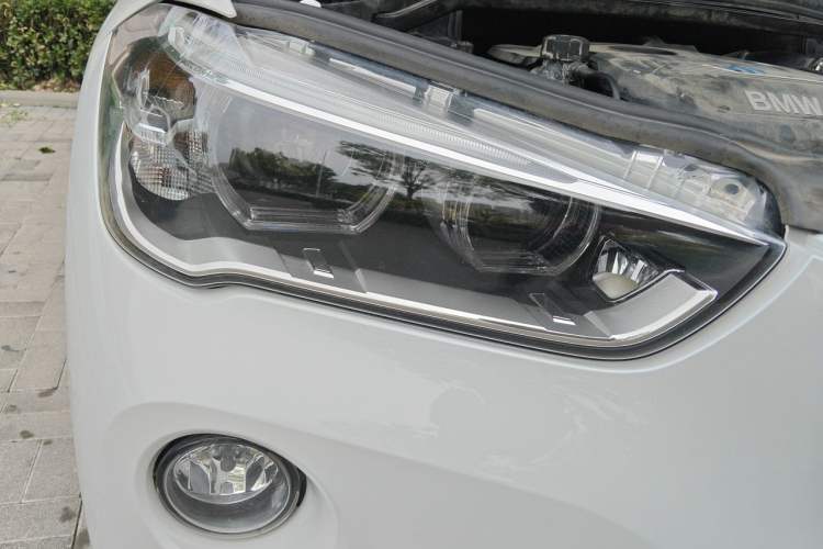 Used BMW X1 New Energy 2019 xDrive25Le Mileage Upgrade Version Right Front Headlight