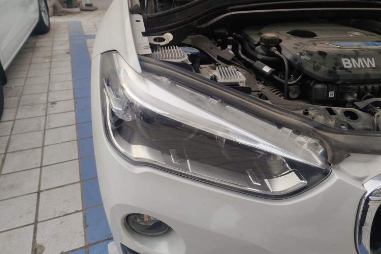 Used BMW X1 New Energy 2019 xDrive25Le Mileage Upgrade Version Right Front Headlight