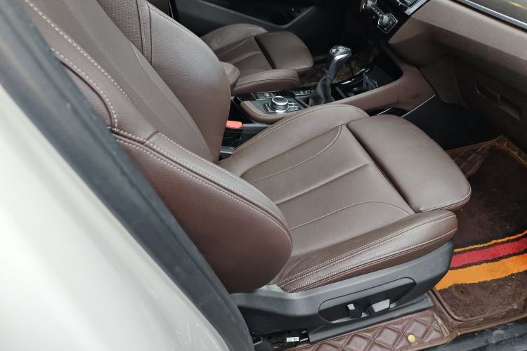 Used BMW X1 New Energy 2019 xDrive25Le Mileage Upgrade Version Right Front Seat