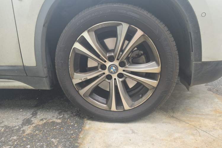 Used BMW X1 New Energy 2019 xDrive25Le Luxury Model Right Front Wheel Hub