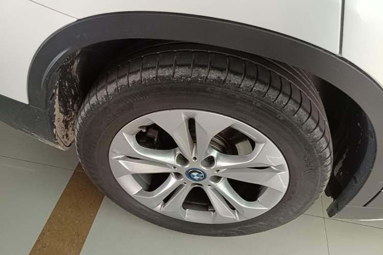 Used BMW X1 New Energy 2019 xDrive25Le Mileage Upgrade Version Right Rear Wheel Hub