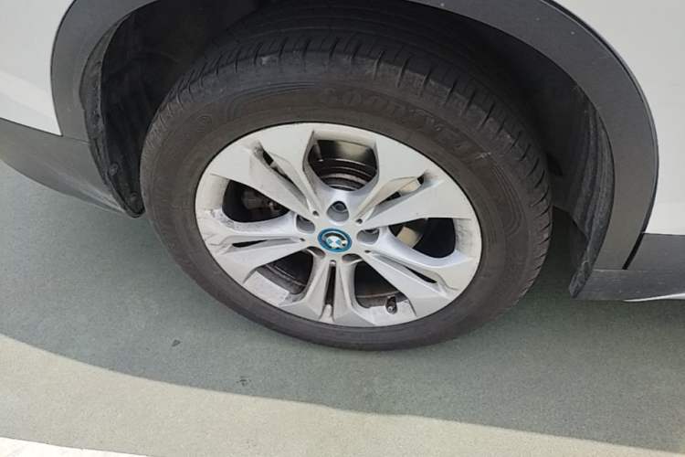 Used BMW X1 New Energy 2019 xDrive25Le Mileage Upgrade Version Right Rear Wheel Hub