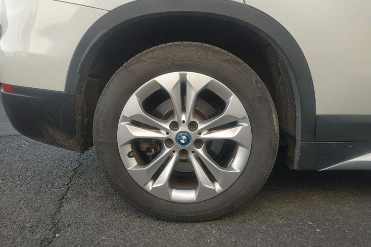 Used BMW X1 New Energy 2019 xDrive25Le Mileage Upgrade Version Right Rear Wheel Hub