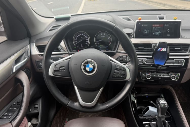 Used BMW X1 New Energy 2019 xDrive25Le Mileage Upgrade Version Steering Wheel
