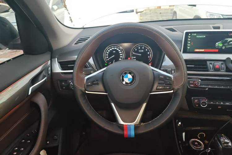 Used BMW X1 New Energy 2019 xDrive25Le Luxury Model Steering Wheel