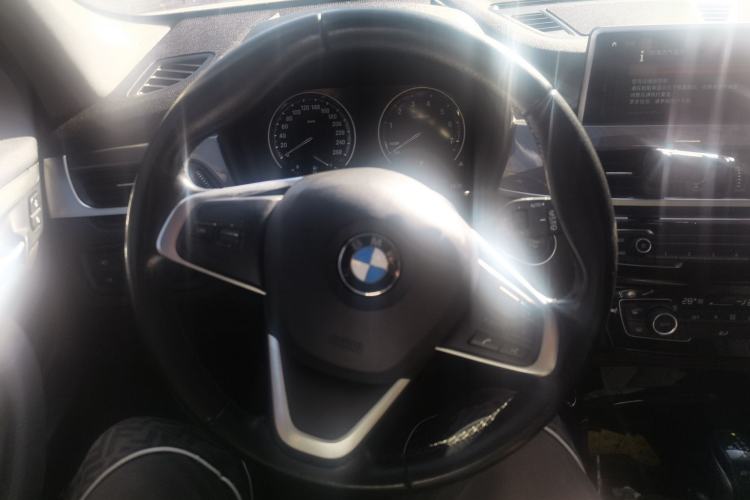 Used BMW X1 New Energy 2019 xDrive25Le Mileage Upgrade Version Steering Wheel