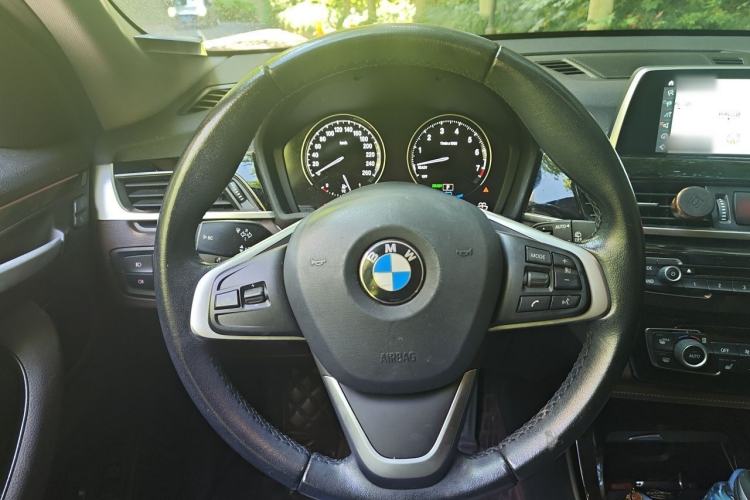 Used BMW X1 New Energy 2019 xDrive25Le Luxury Model Steering Wheel