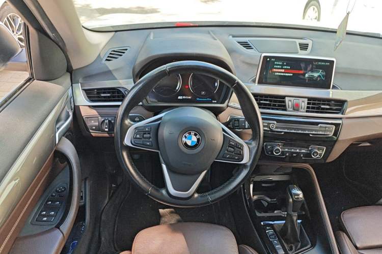 Used BMW X1 New Energy 2019 xDrive25Le Mileage Upgrade Version Steering Wheel