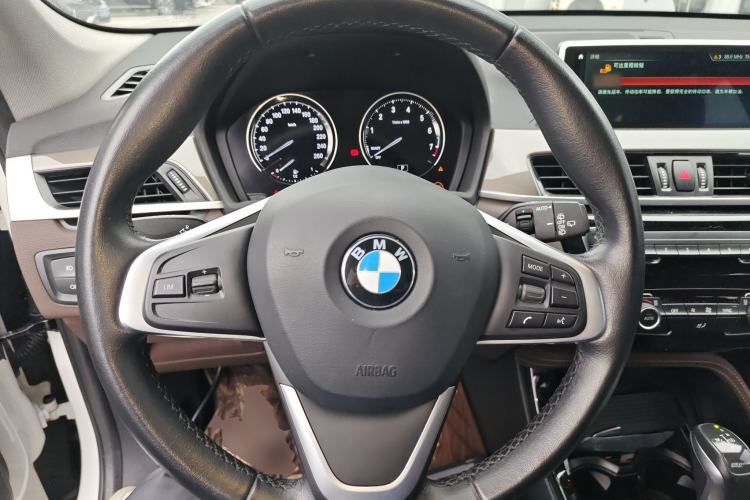 Used BMW X1 New Energy 2019 xDrive25Le Mileage Upgrade Version Steering Wheel
