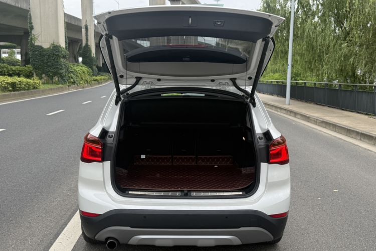 Used BMW X1 New Energy 2019 xDrive25Le Mileage Upgrade Version Trunk