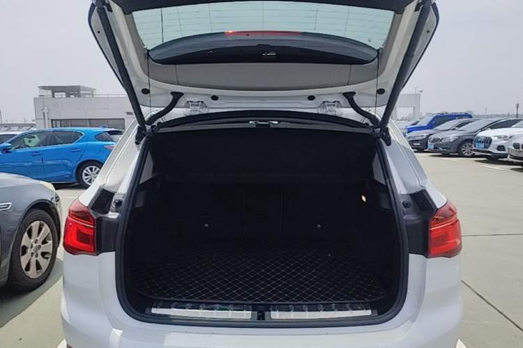 Used BMW X1 New Energy 2019 xDrive25Le Mileage Upgrade Version Trunk
