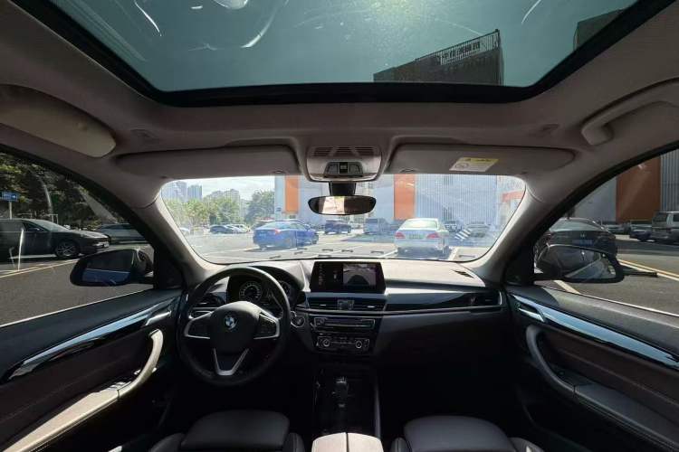 Used BMW X1 New Energy 2020 xDrive30Le Premium Edition Center Console
