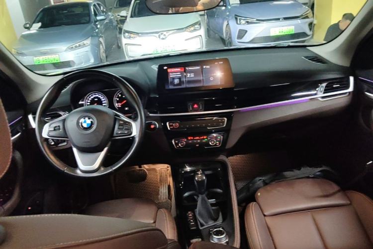Used BMW X1 New Energy 2020 xDrive30Le Premium Edition Center Console