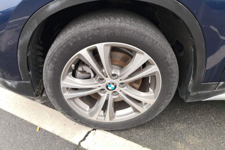 Used BMW X1 New Energy 2020 xDrive30Le Premium Edition Left Front Wheel Hub