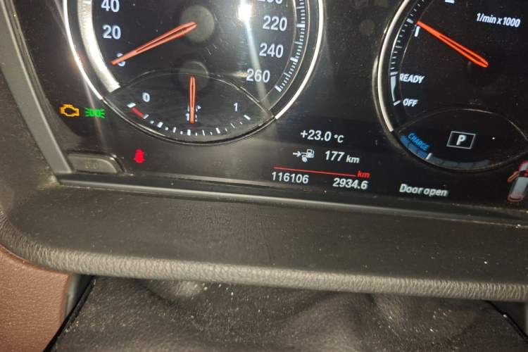 Used BMW X1 New Energy 2020 xDrive30Le Premium Edition Odometer Close Up