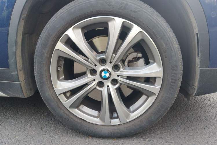 Used BMW X1 New Energy 2020 xDrive30Le Premium Edition Right Front Wheel Hub