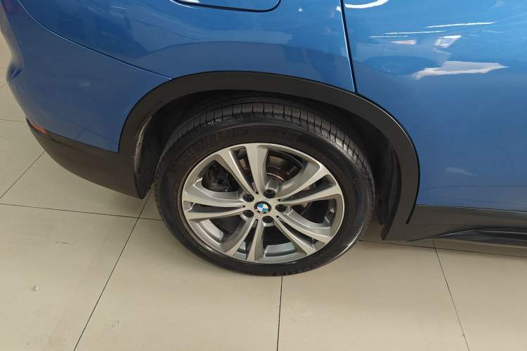 Used BMW X1 New Energy 2020 xDrive30Le Premium Edition Right Rear Wheel Hub