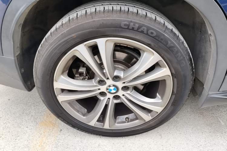 Used BMW X1 New Energy 2020 xDrive30Le Premium Edition Right Rear Wheel Hub