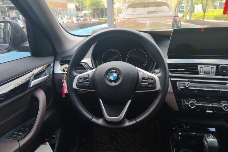 Used BMW X1 New Energy 2020 xDrive30Le Premium Edition Steering Wheel