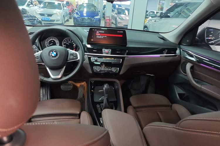 Used BMW X1 New Energy 2020 xDrive30Le Premium Edition Audio And AC Panel