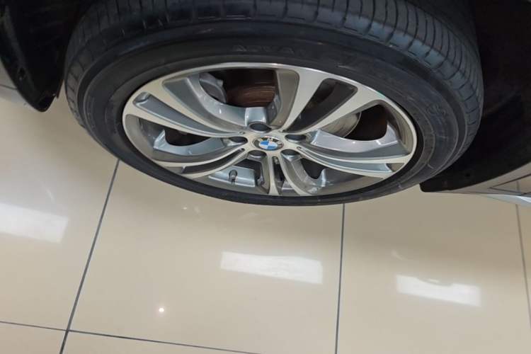 Used BMW X1 New Energy 2020 xDrive30Le Premium Edition Left Front Wheel Hub